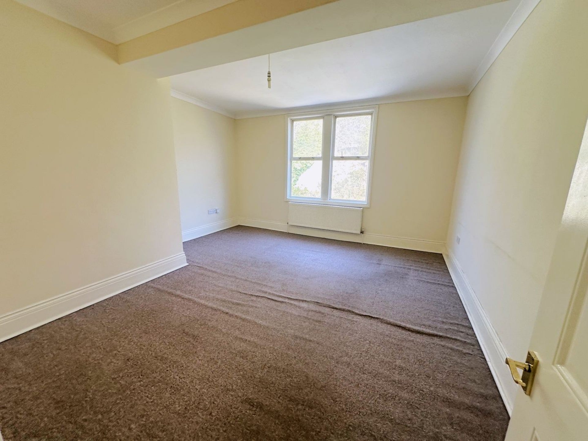 Flat Grosvenor Crescent in St Leonards