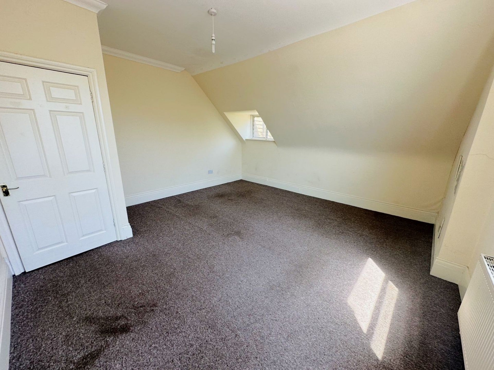 Flat Grosvenor Crescent in St Leonards