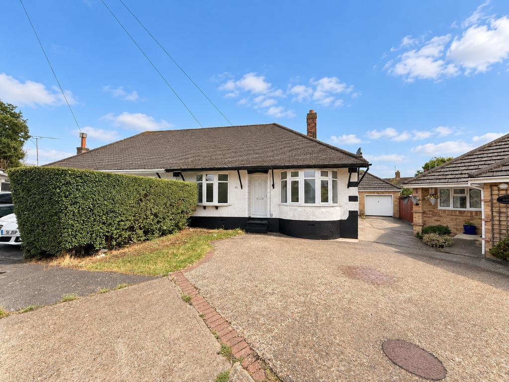 House Southwold Crescent in Castle Point