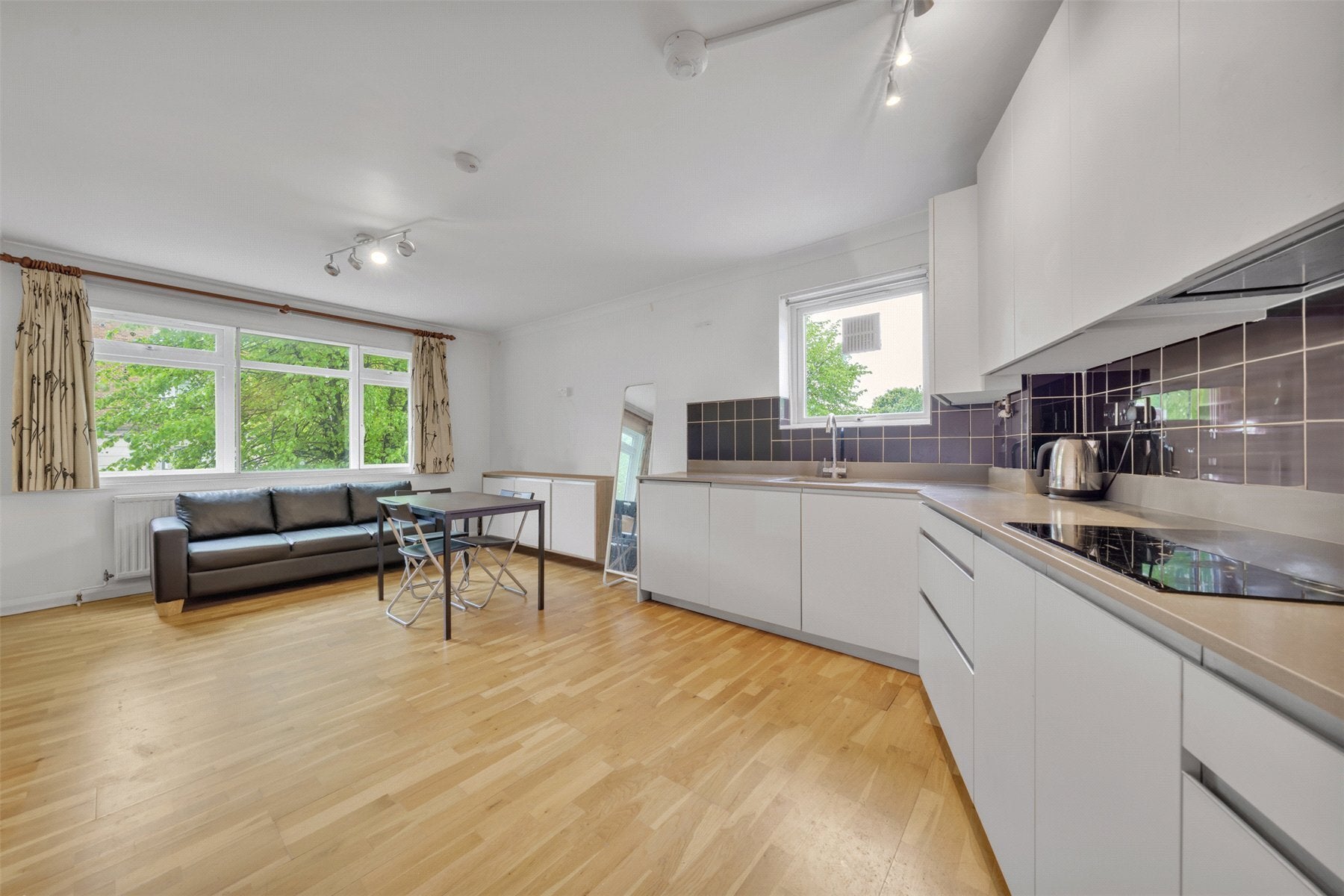 Flat Belsize Road in Greater London
