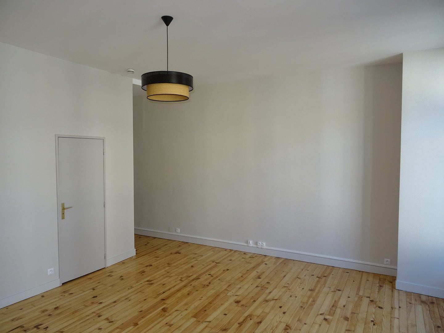 Appartement Place Gambetta à Bordeaux