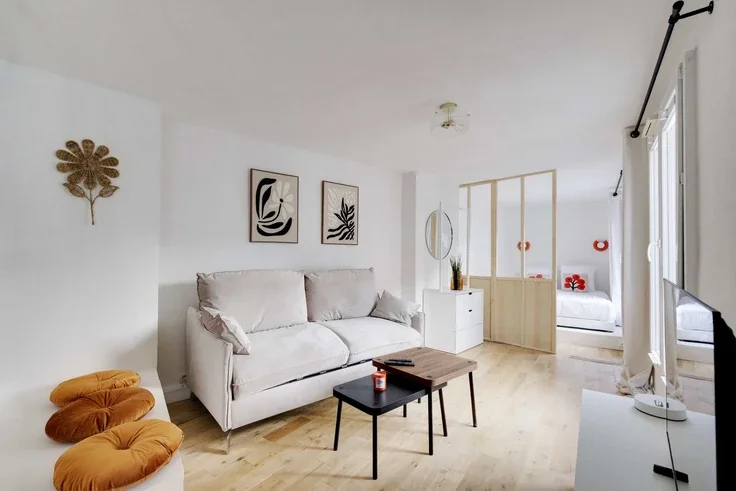 Flat Rue des Écouffes in Paris