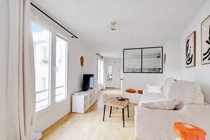 Appartement Rue des Écouffes à Paris
