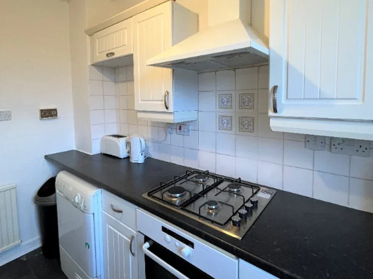 Flat Stenhouse Avenue West in City of Edinburgh
