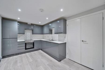 Flat Heath Close in Wool