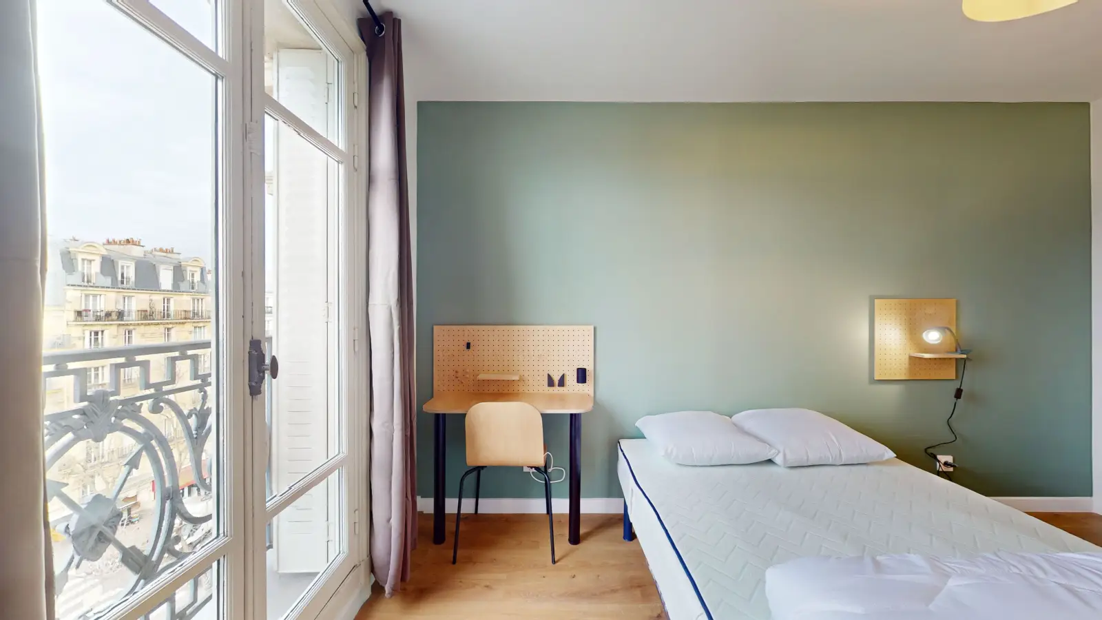 Flat Boulevard Victor in Paris