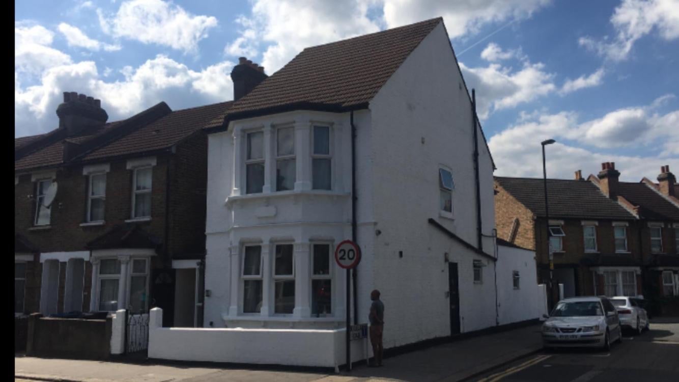 Room Tugela Road in Greater London