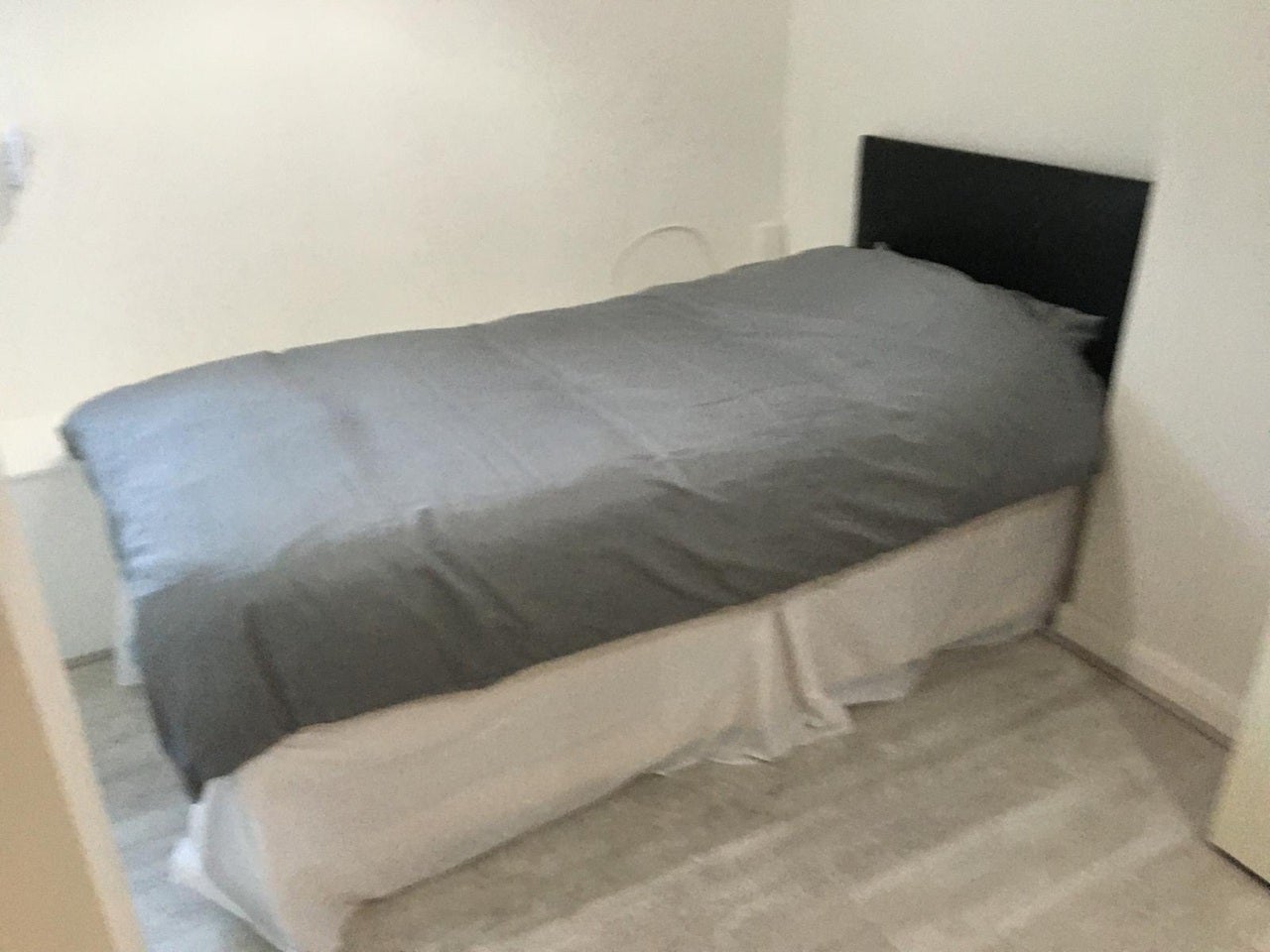 Room Tugela Road in Greater London
