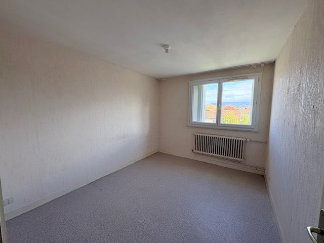 Flat Rue Saint-Exupéry in Pont-d'Ain