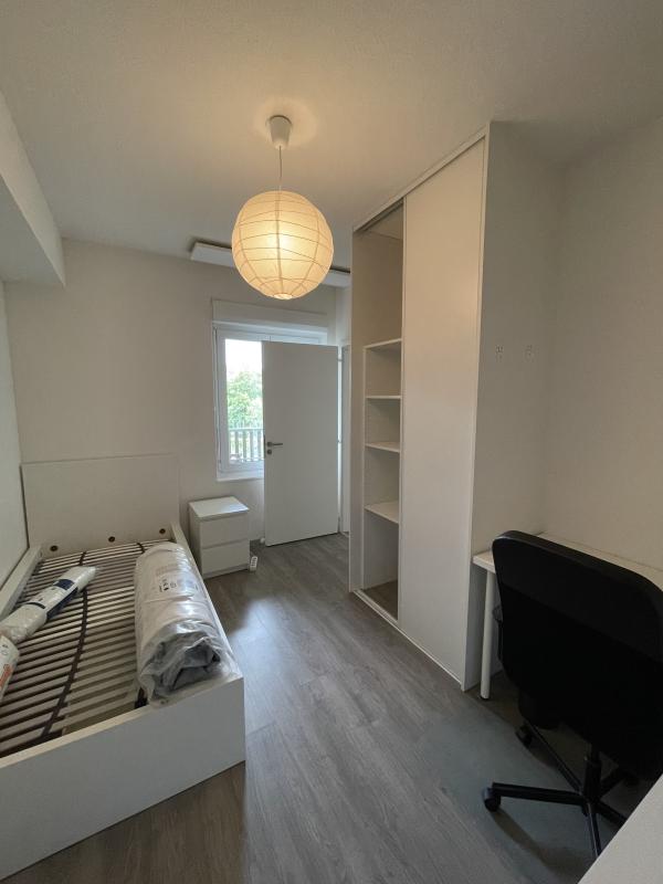 Chambre Rue de Calais à Strasbourg