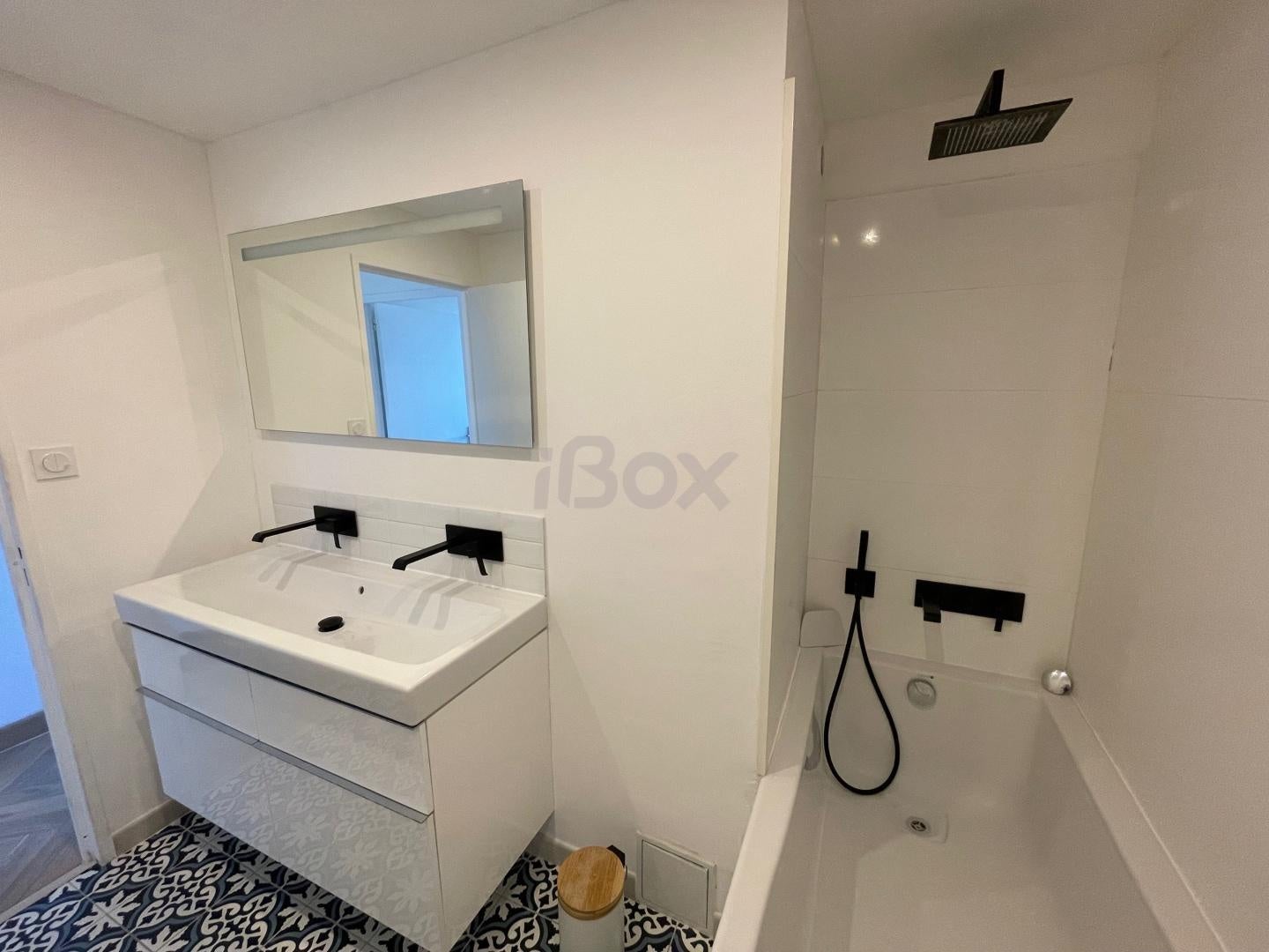 Flat Rue du Docteur Barrois in Toulon