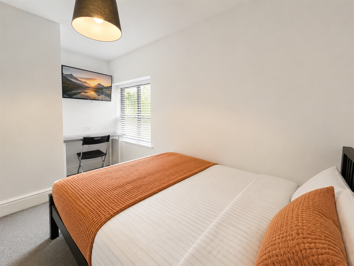 Flat Radcliffe Road in Rushcliffe