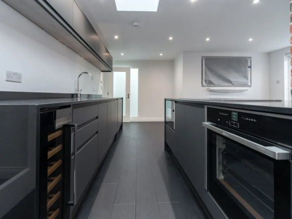 Flat Wedderburn Road in Greater London
