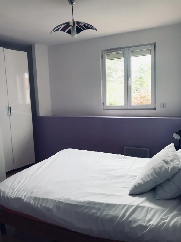 Chambre Rue de la Matafanière à Saint-Genis-les-Ollières