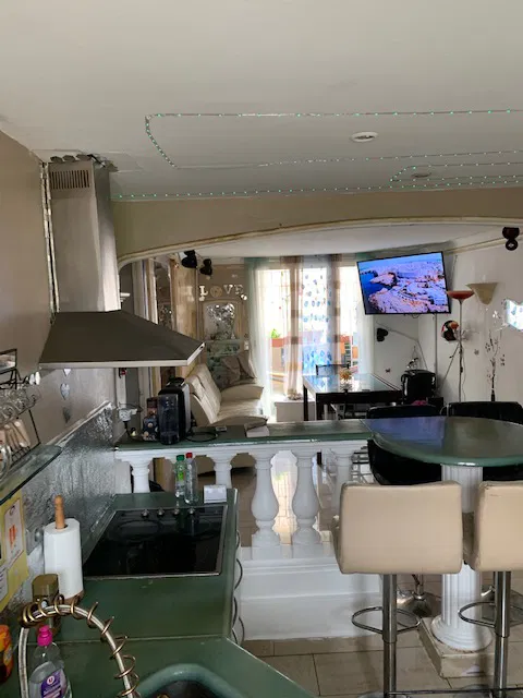 Room Avenue Jeanne Marlin in Nice