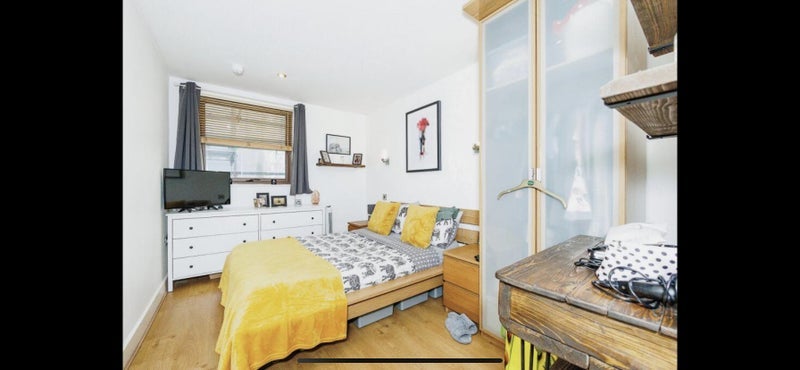 Room Isaac Way in Manchester