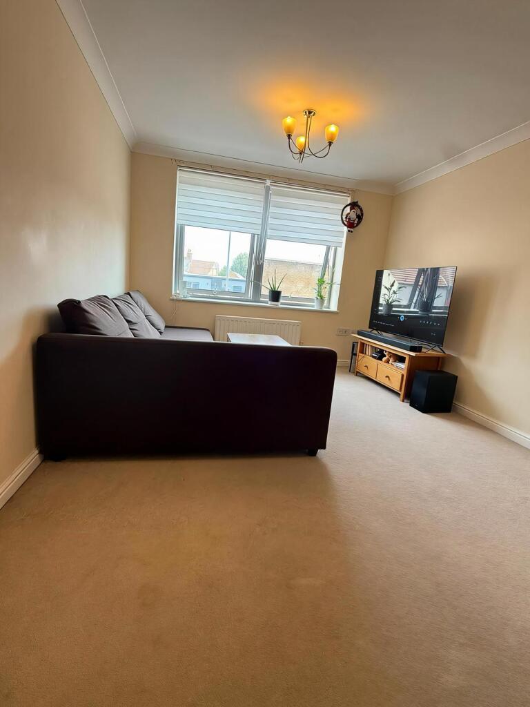 Flat Harwoods Road in Watford