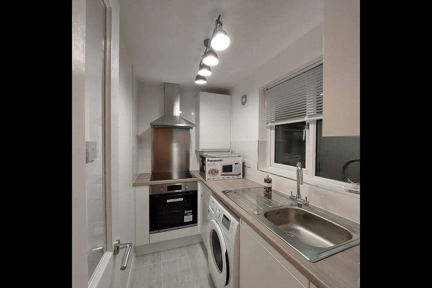 Flat Bestwood Street in Greater London
