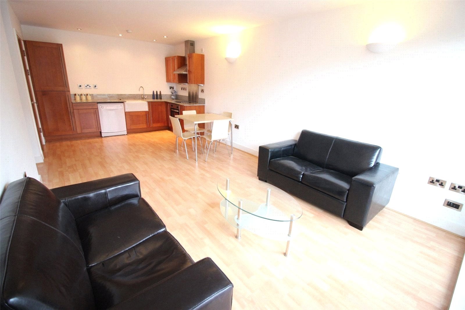 Flat Isaac Way in Manchester