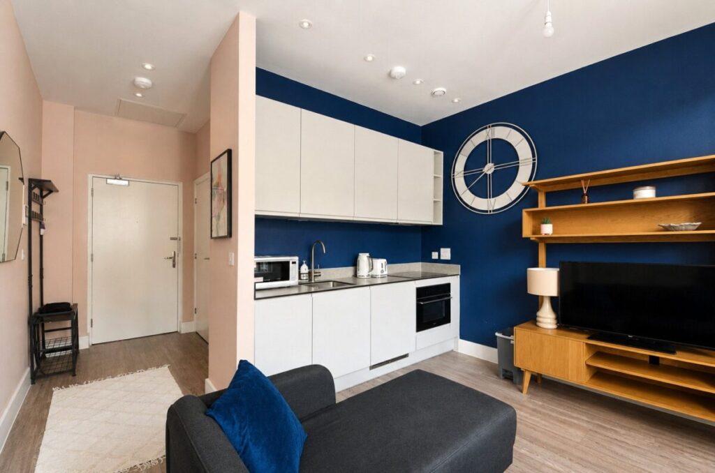 Flat Baldwin Street in Bristol