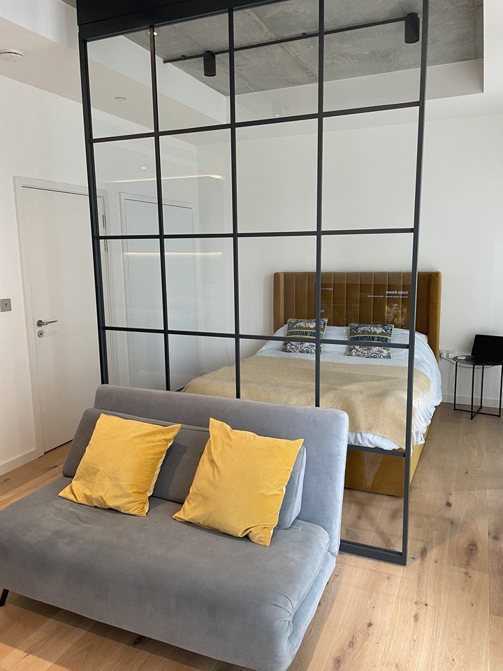 Flat Hercules Slip in Greater London