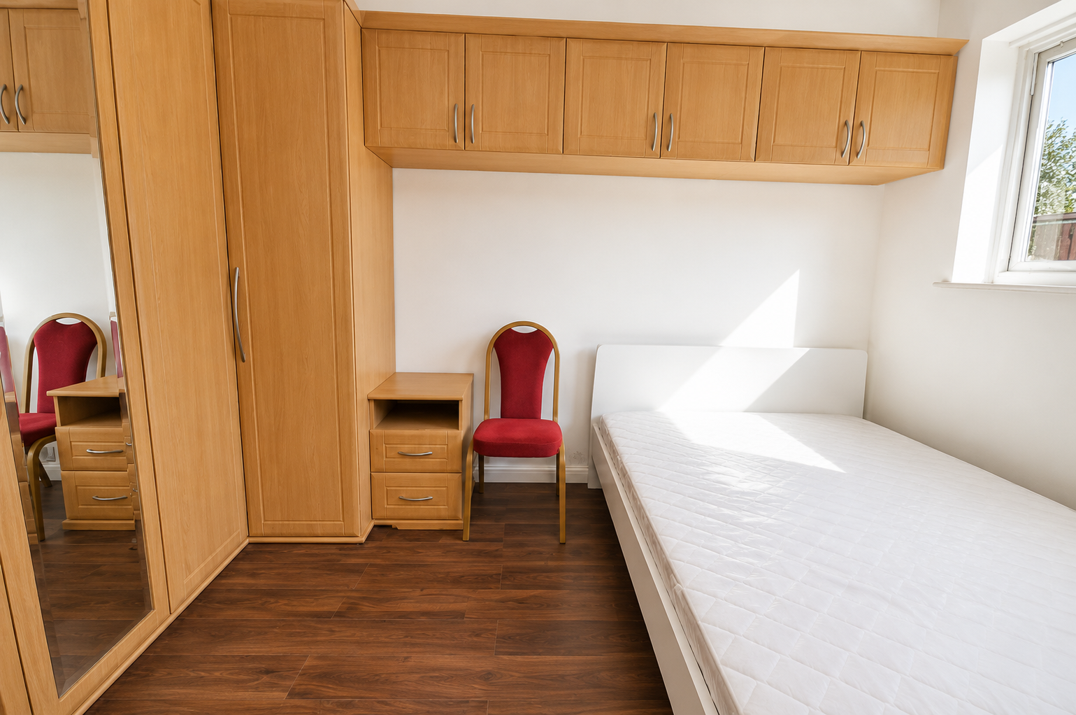Room Templemead Close in Greater London