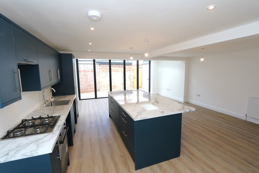 House Bloomfield Road in Greater London