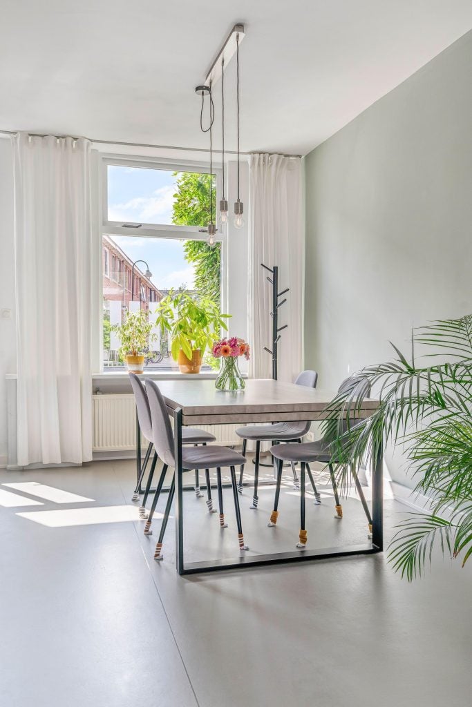 Tussenwoning te koop: Dirklangendwarsstraat 12, Delft
