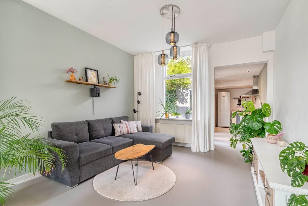 Tussenwoning te koop: Dirklangendwarsstraat 12, Delft