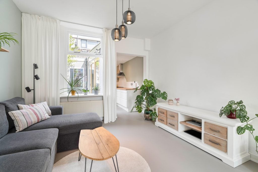 Tussenwoning te koop: Dirklangendwarsstraat 12, Delft