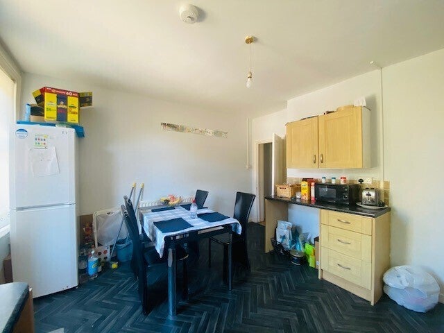 Flat Newcombe Road in Southampton