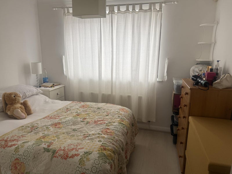 Flat Rosethorn Close in Greater London