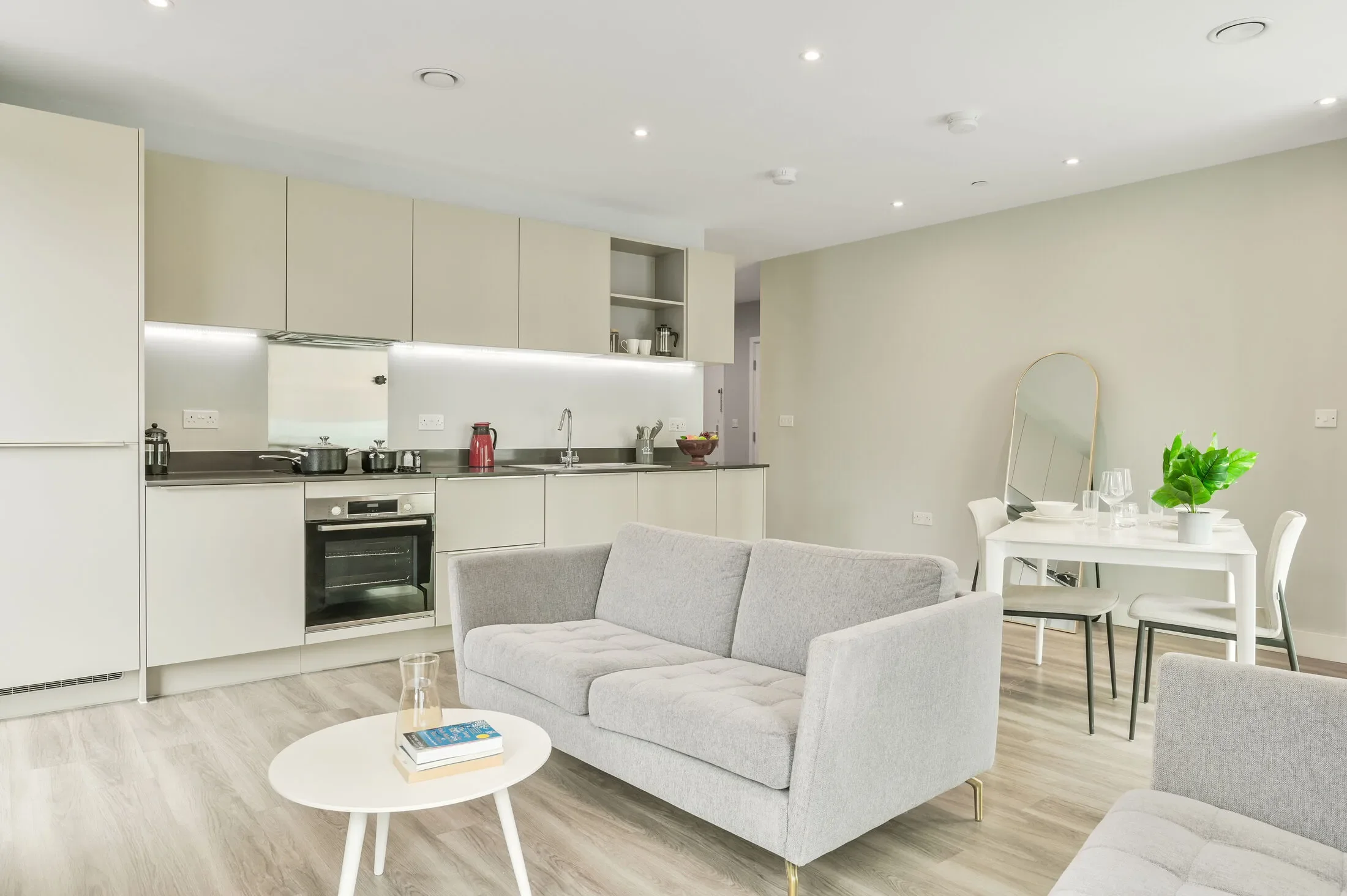 Flat Lionel Road South in Greater London