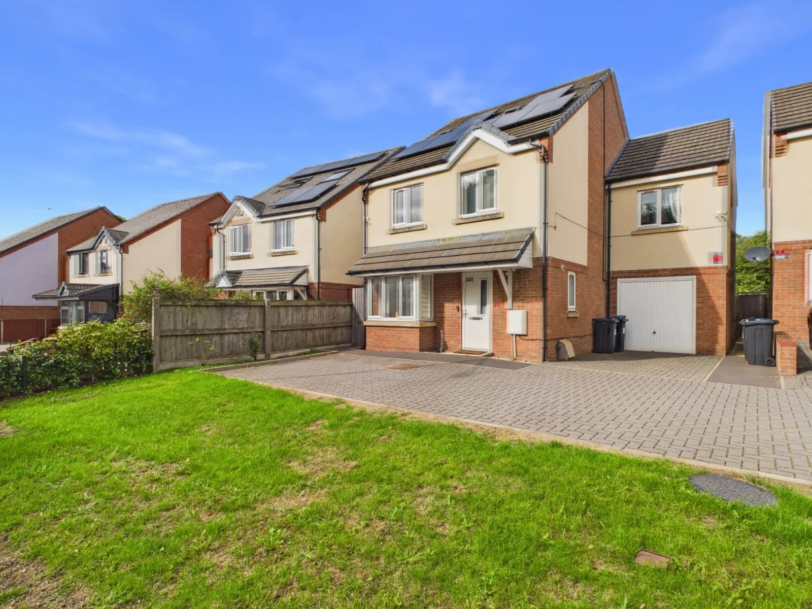 House Groveley Lane in Birmingham
