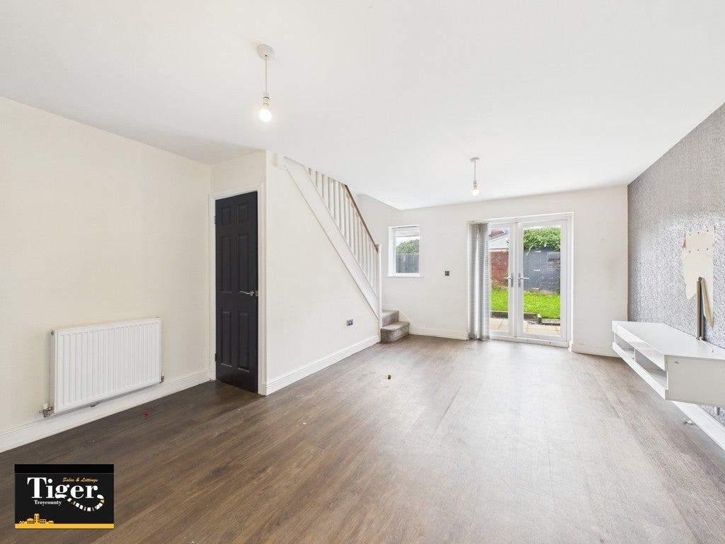 House Highfield Gardens in Common Edge