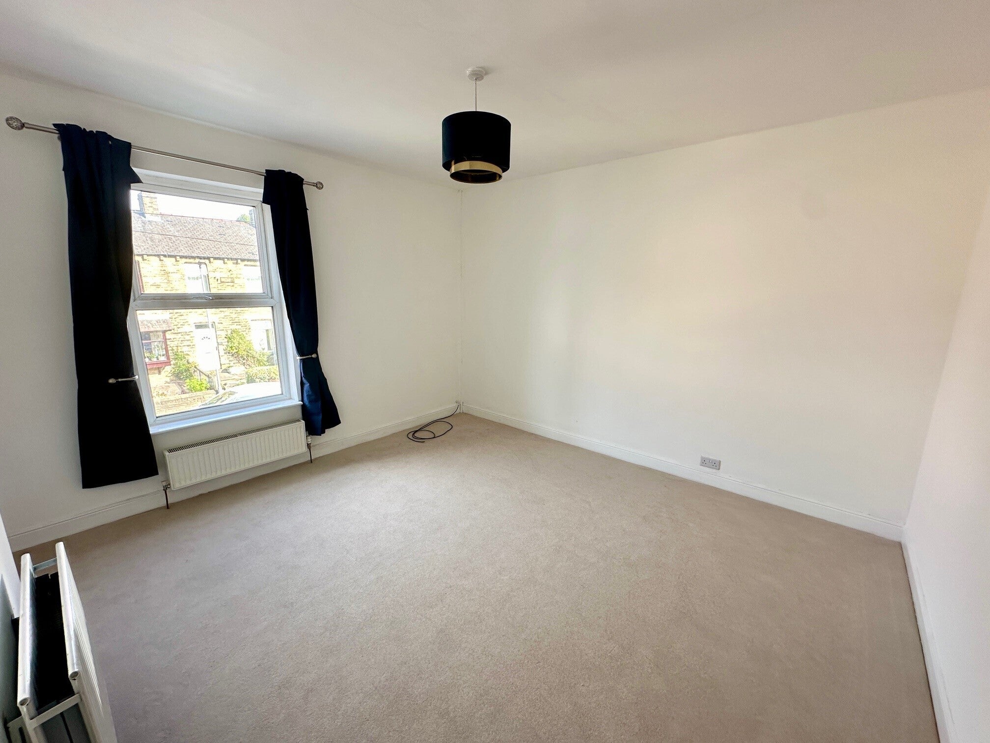 Flat Springstone Avenue in Wakefield