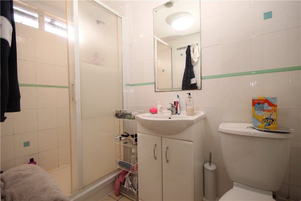 Flat Lime Grove in Guildford