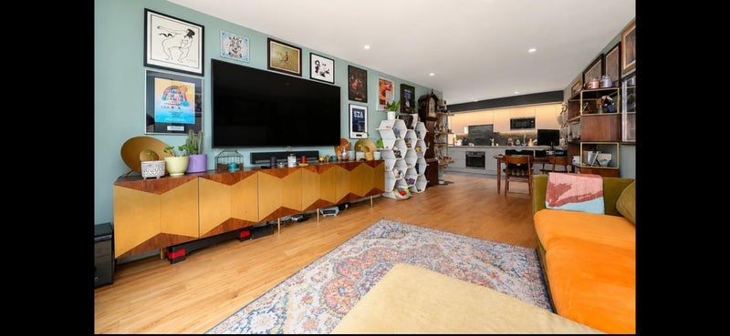 Room Andre Street in Greater London