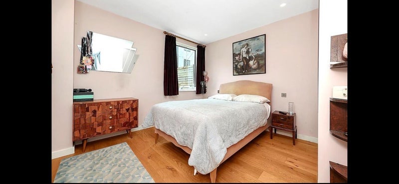 Room Andre Street in Greater London