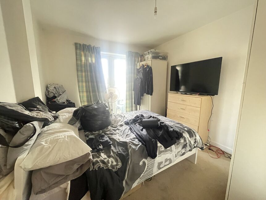 Flat Canute Road in Southampton