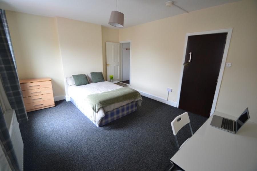 Room Osmaston Street in Nottingham