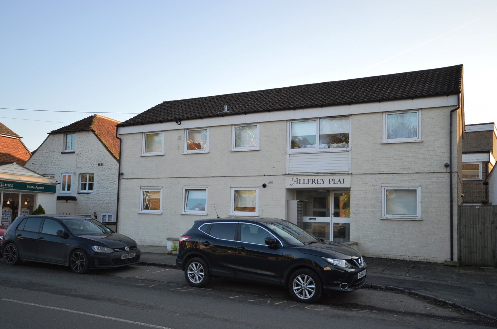Flat Lower Street in Horsham