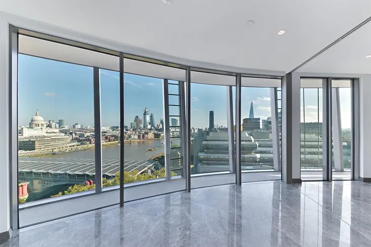 Flat Blackfriars Road in Greater London