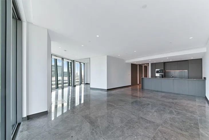 Flat Blackfriars Road in Greater London
