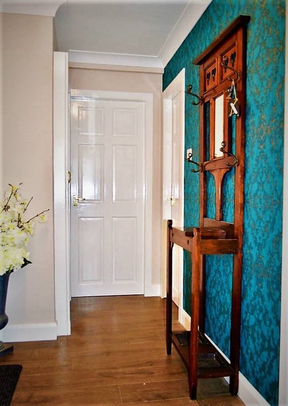 Room Canongate in City of Edinburgh