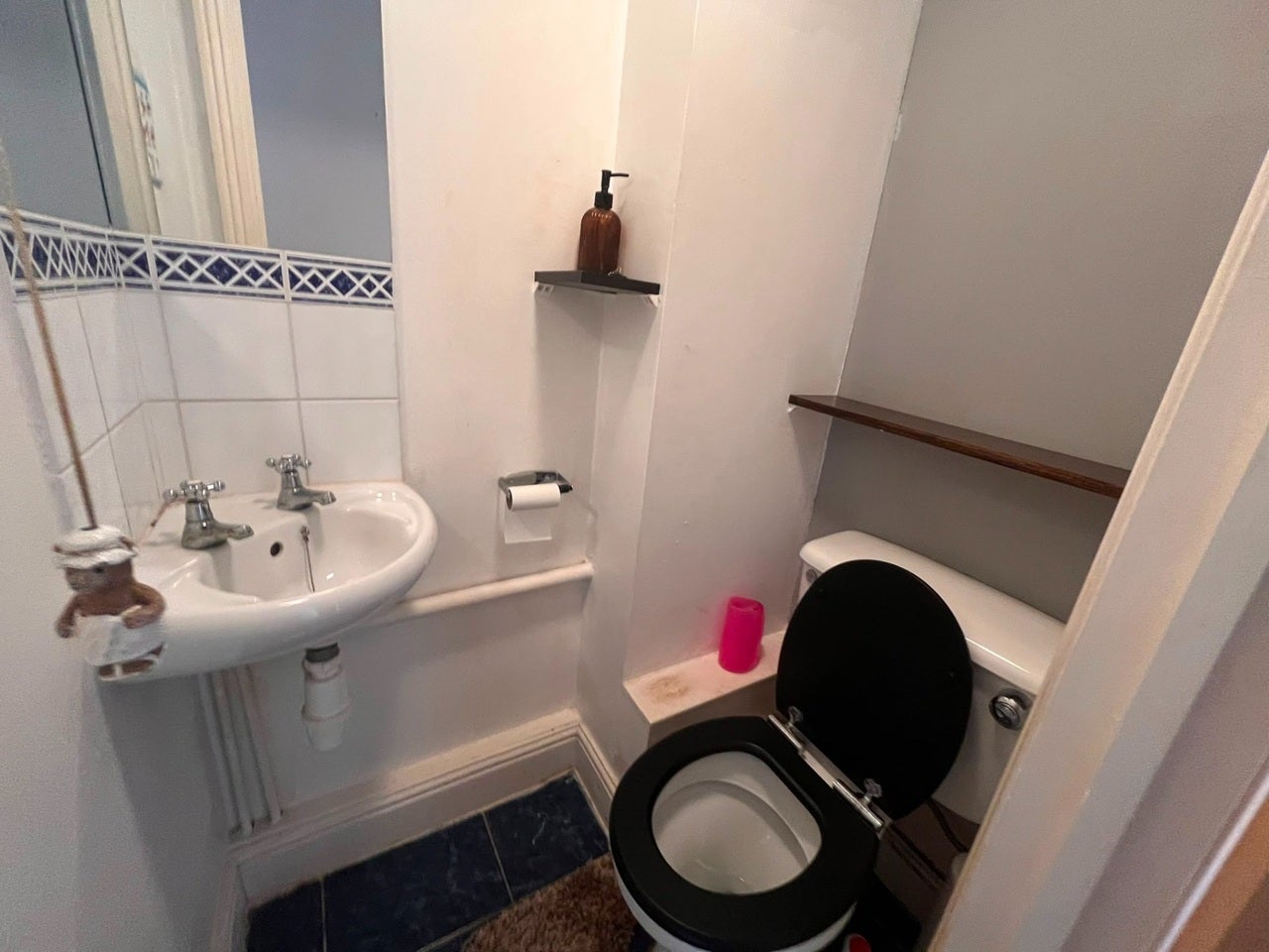 Flat Master Gunner Place in Greater London