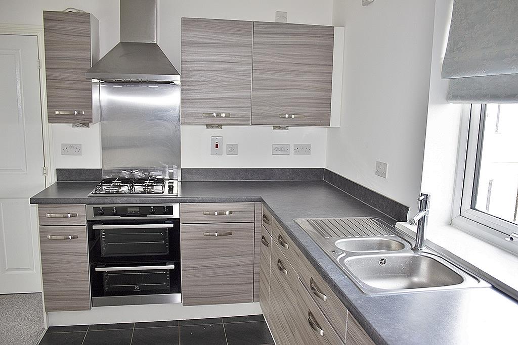 Room Fairlane Drive in South Ockendon