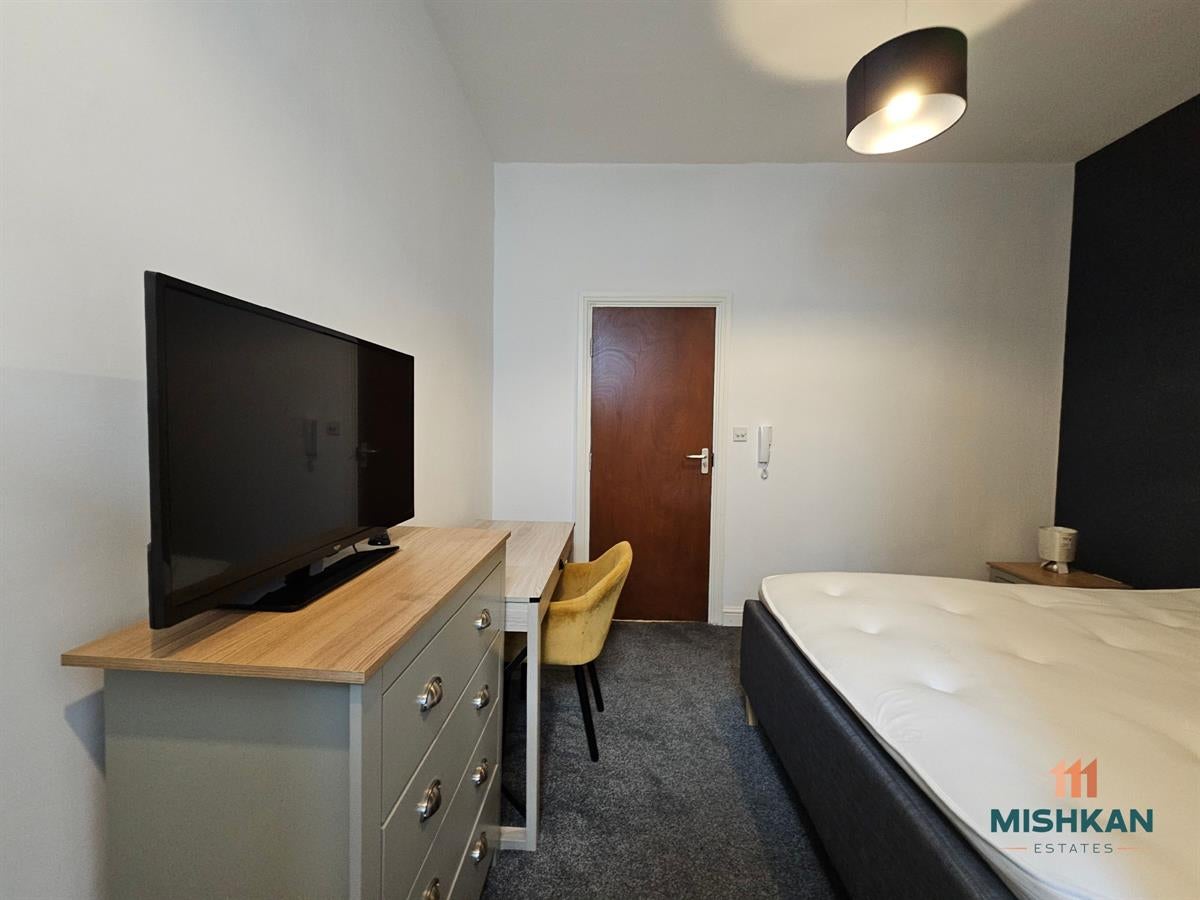 Room George Street in St Helens