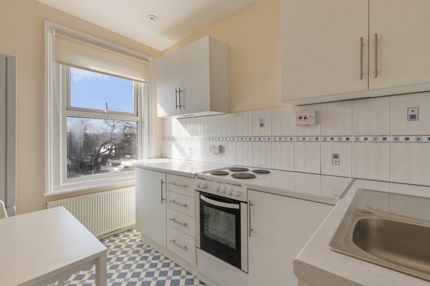 Flat Seymour Villas in Greater London