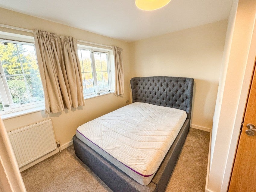 House Vale Crescent in Reading